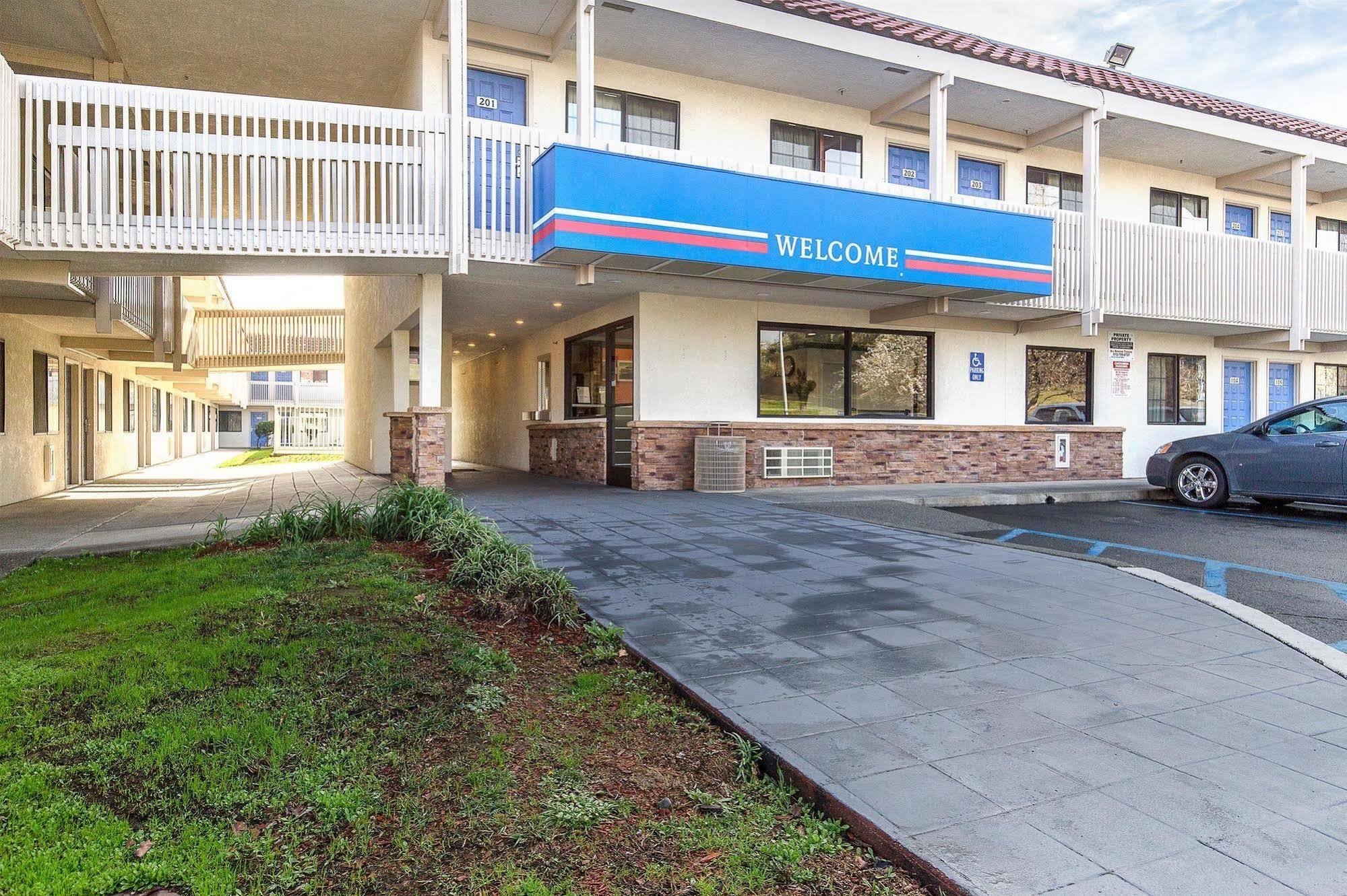 Motel 6 Vallejo - Maritime North Kültér fotó